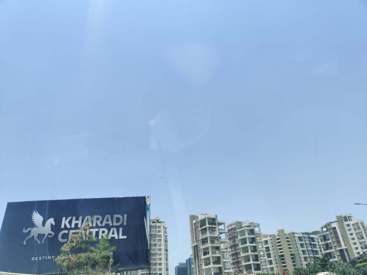 Pune Airport Eon Barclays Kharadi Luxe15 Suites Work Desks エクステリア 写真